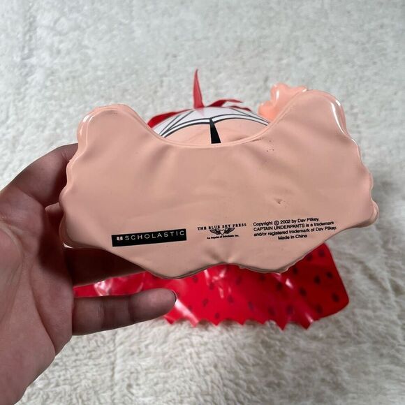 Captain Underpants Inflatable Figure 2002 Scholastic Limited Crew Gift - Picture 3 of 5